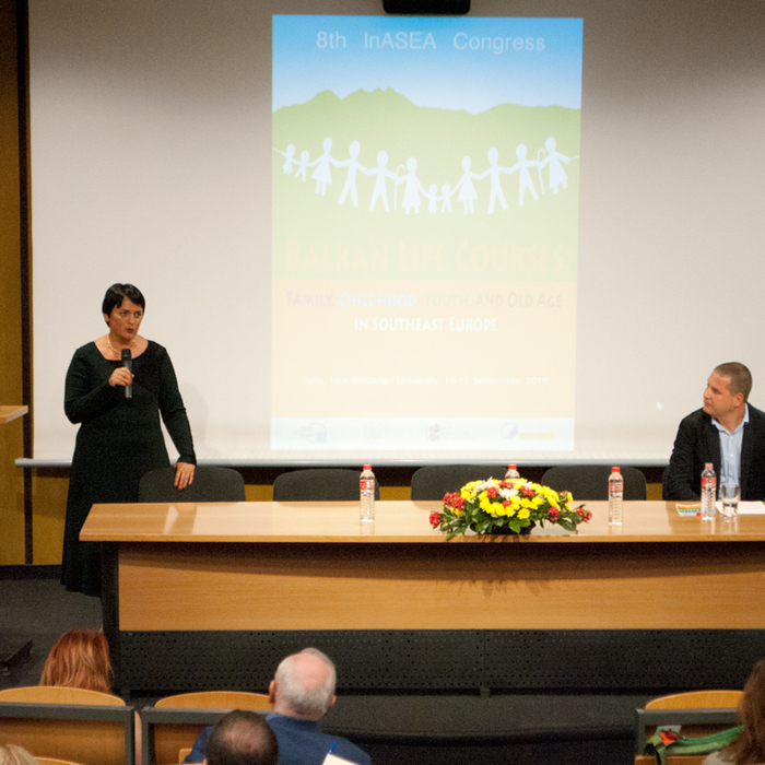 in-asea-01_700x700_crop_478b24840a