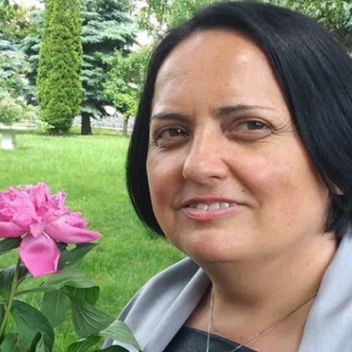 12_700x700_crop_478b24840a