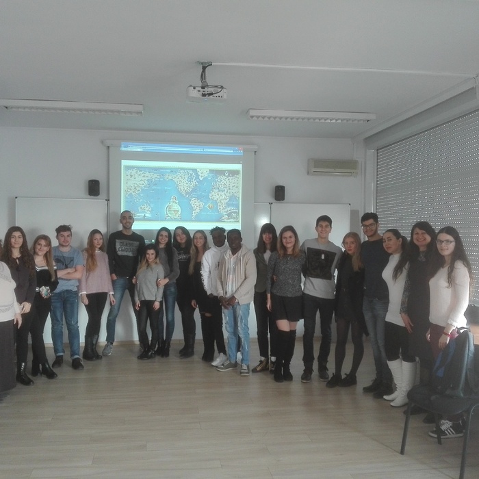 seminar-1_700x700_crop_478b24840a