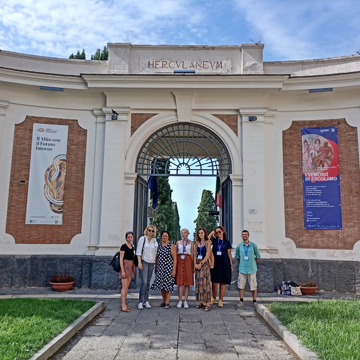 img-20210918-110120_700x700_crop_478b24840a