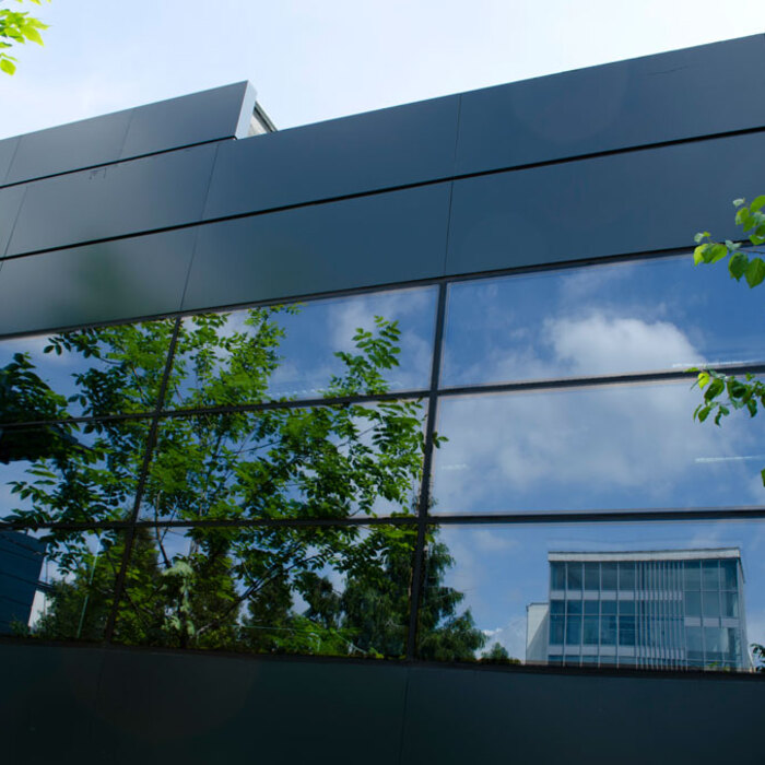 dsc0079-copy-03-nbu_700x700_crop_478b24840a