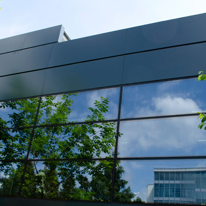 dsc0079-copy_700x700_crop_478b24840a